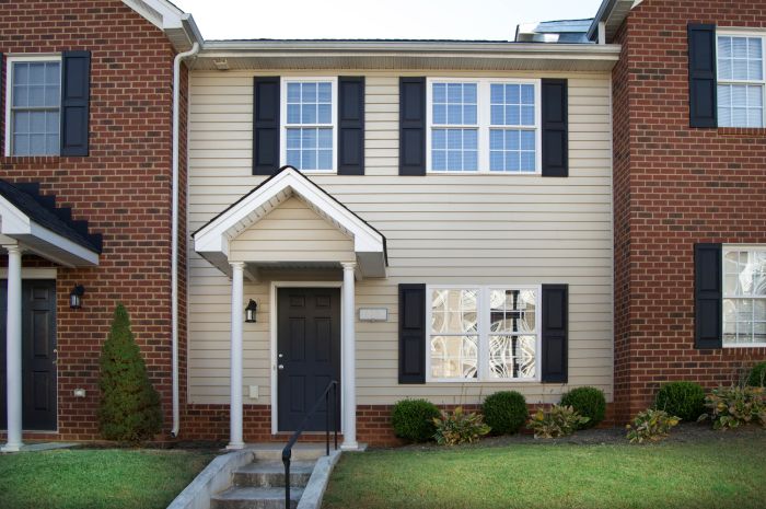 Entrance 700×465